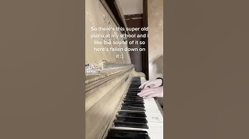 Thumbnail of Fallen down, but it's from a old piano. (not my vid)