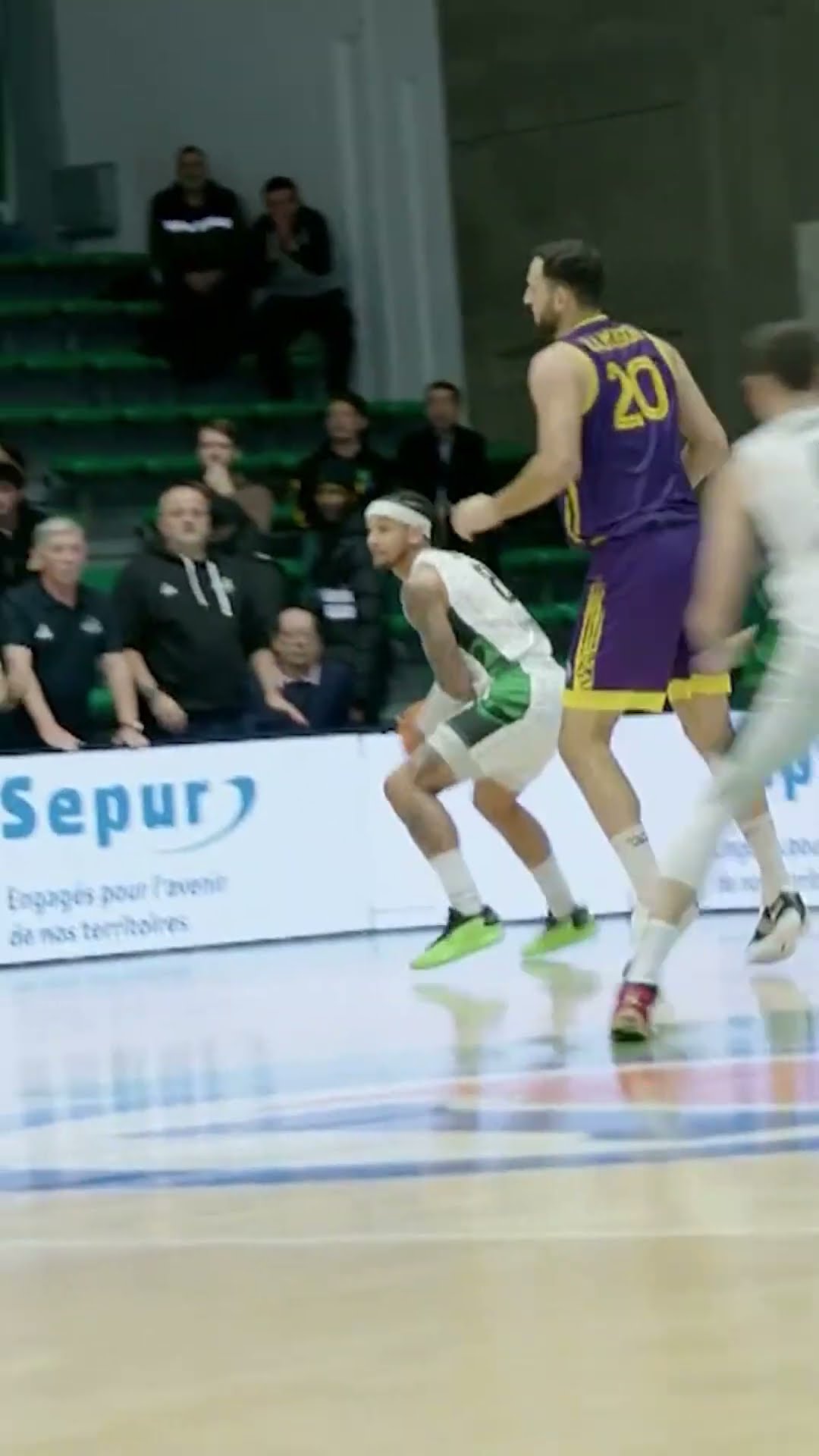 Threw up a hail mary on this full court pass ?