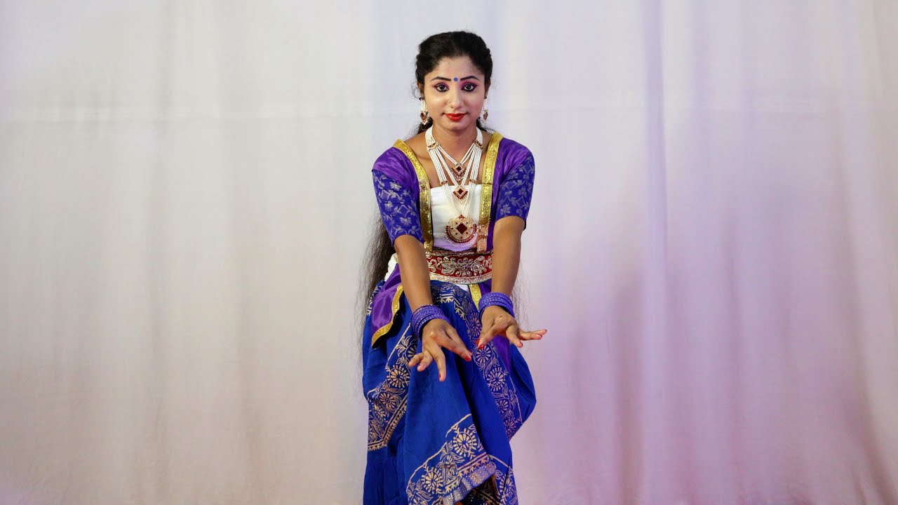 Ami Jar Nupurer Chanda Dance  Nazrul Geeti      