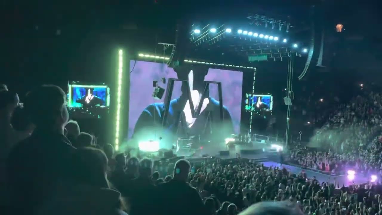 Depeche Mode - Everything Counts - Live in Montreal April 12 2023