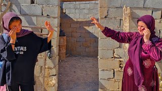 Download Lagu The bittersweet farewell of a nomadic girl to her mother after four years. MP3