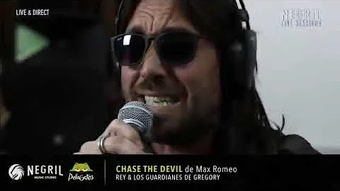 01 - Rey & Los Guardianes de Gregory - "Chase The ...
