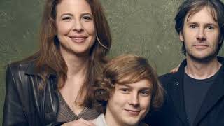 Celebrity Robin Weigert Wealth