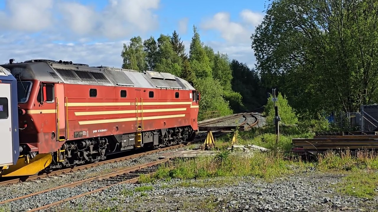 Langstein st. Kryssing tog 471 og 426 02.06.25