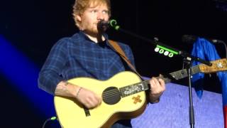 Ed Sheeran - One / Photograph (live, Prague, 12.02.2015)