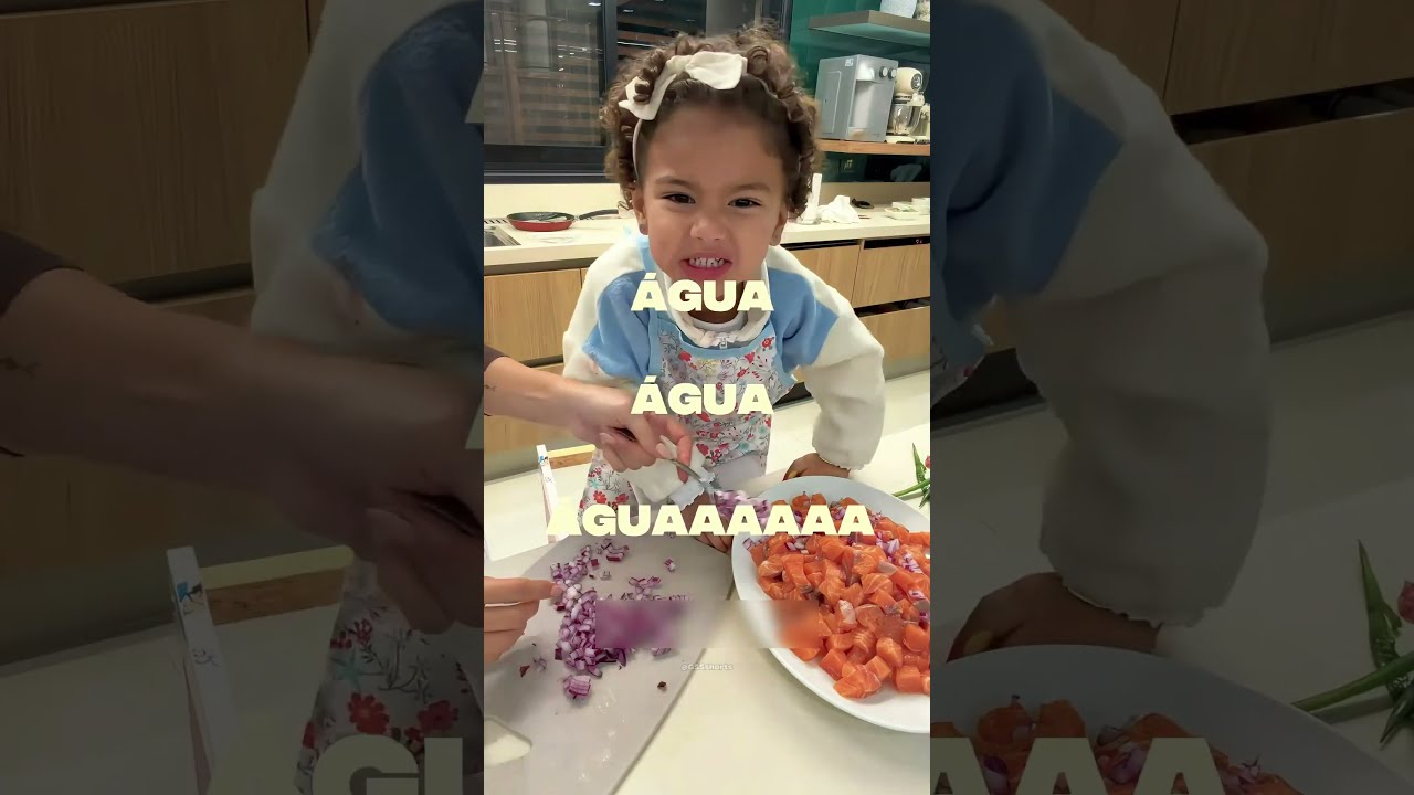 A FILINHA DO NEYMAR PRECISOU DE AJUDA NESSE VÍDEO!! #neymar #mavi #futebol