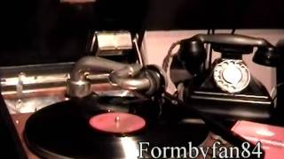 Video thumbnail of "George Formby - Frank on His Tank. 1942 - Regal Zonophone MR3619, 78rpm Record - HMV 100 Gramophone."