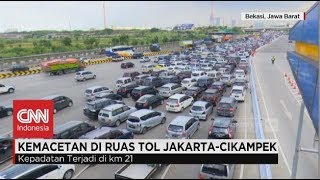 Kemacetan di Ruas Tol Jakarta - Cikampek Jelang Libur Panjang