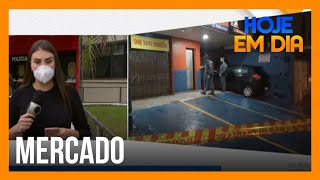 PM de folga invade mercado, atira e mata uma pessoa PM de folga invade mercado, atira e mata uma pessoa