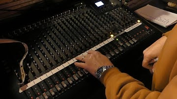 Mixing for the "beckwith" band on a Yamaha MGP24X console - Video 38