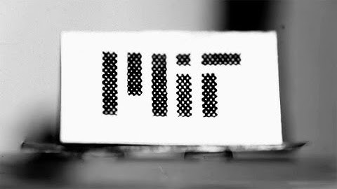 Movable microplatform floating on droplets