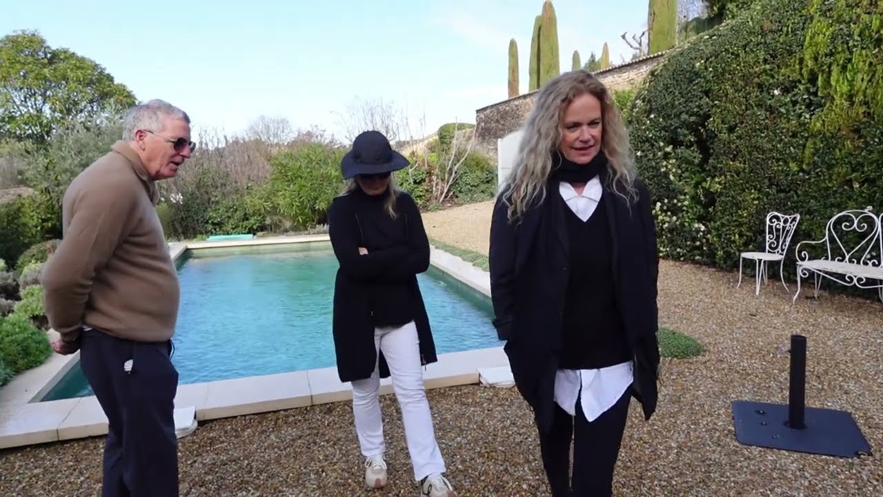 Тара Шоу | Поиск жилья в Менебре, Франция