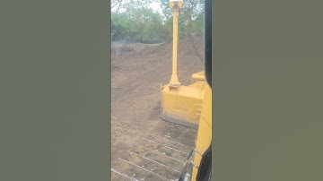 Slot Dozing for the win #dozerking #bulldozerofficial #bulldozer #life #construction #earthworks