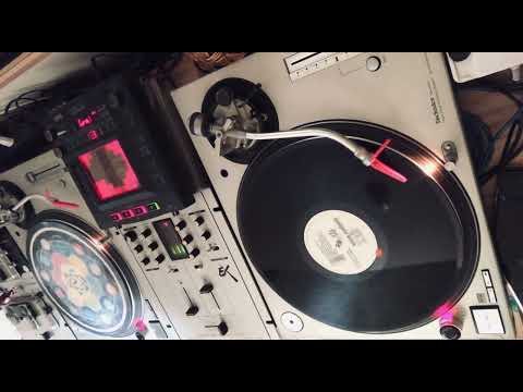 gangsta'bitch original version  / apache