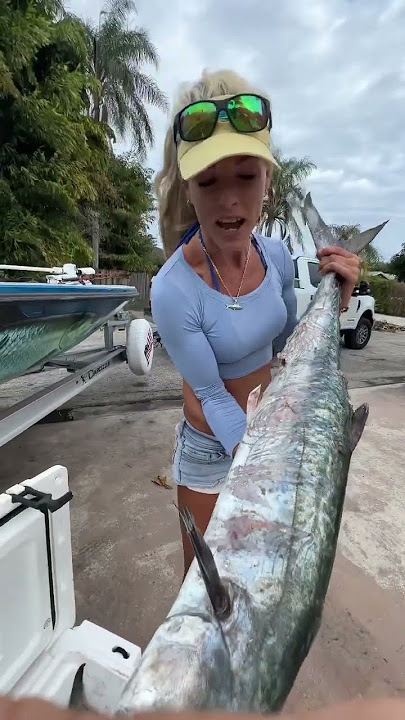 Girl Catches 20 Fish!