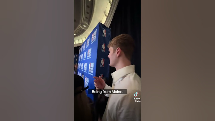 Even Liam McNeeley had a hard time getting time to ask Cooper Flagg aquestion#NBA #basketball #nba