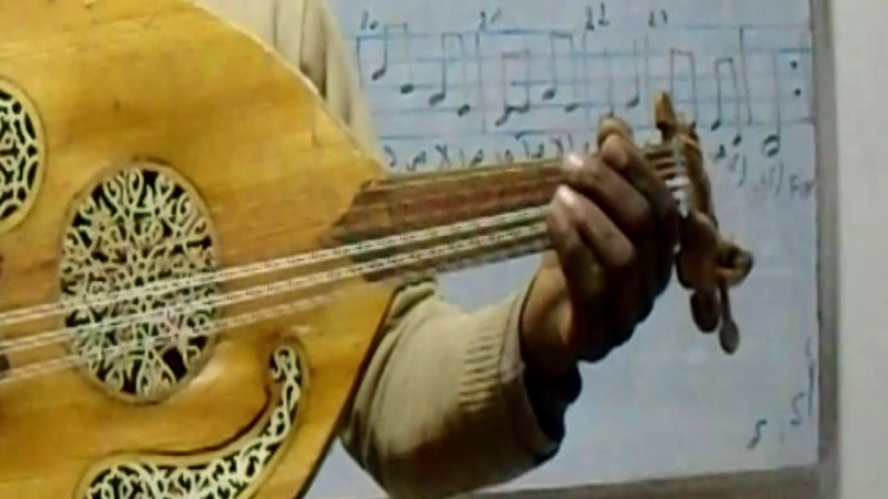 كيفية عزف تمرين صولفائي على مقام الحجاز على آلة العود