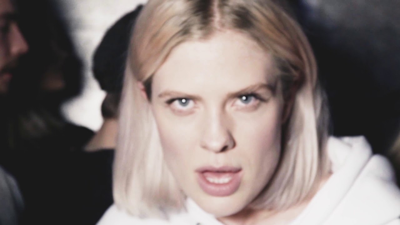 Ponette - Freak (Official Video)