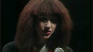 Kate Bush - The Man With The Child In His Eyes (1979 Xmas Special)