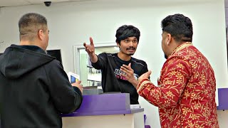 Baljeet Opens CELL PHONE STORE!!!