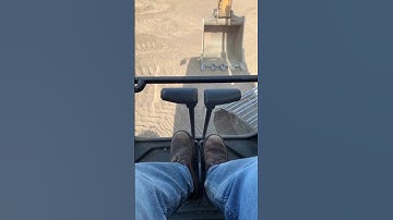How to do an excavator jump turn!  edutok alwayslearning excavator construction