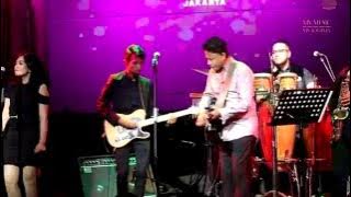 Andre Hehanussa Ft. Rio Sidik- Bidadari (Live At Motion Blue Jakarta)