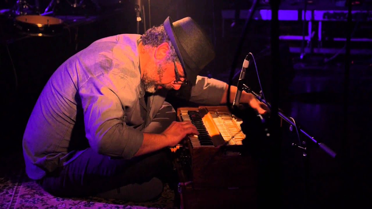 JAAL est composé des musiciens de DEZORIENTAL nouveau titre "Septembre"