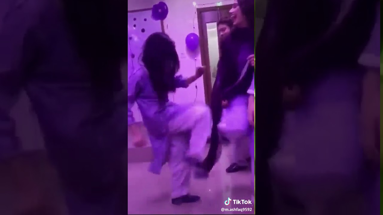 Punjab College girls dancing😲 || Mujra song||2019