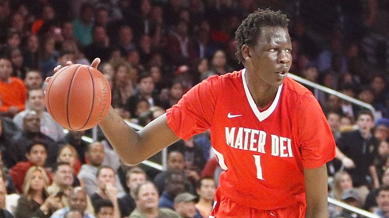 Bol Bol commits to Oregon Ducks