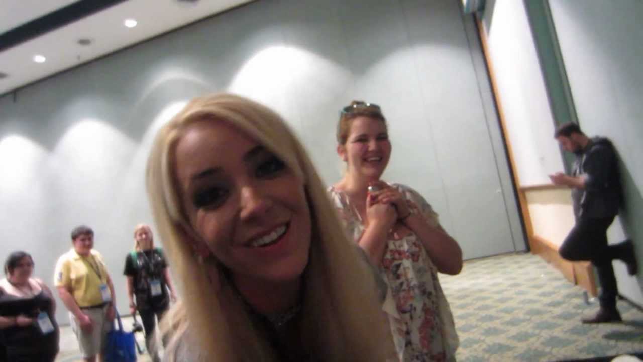 FanGirling over Jenna Marbles - GloZell