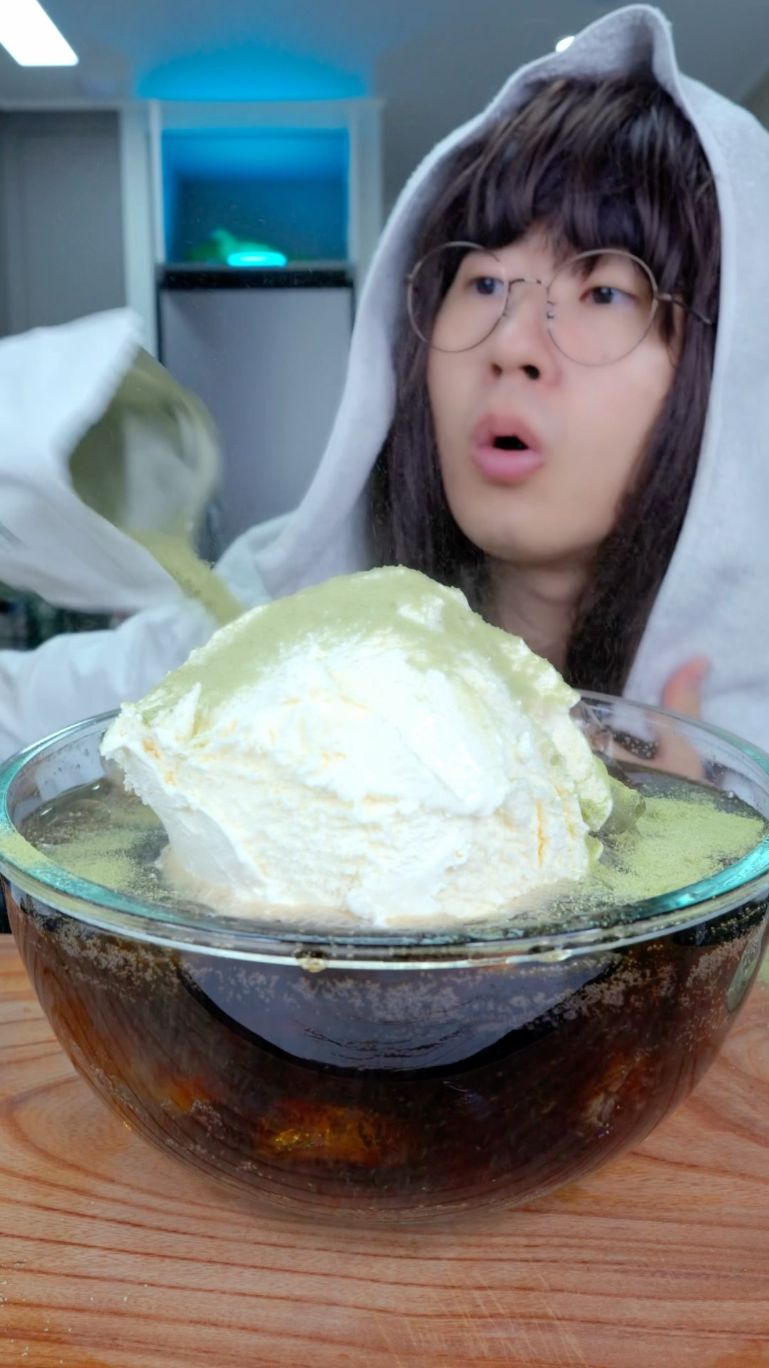 How to make Matcha Coke Float