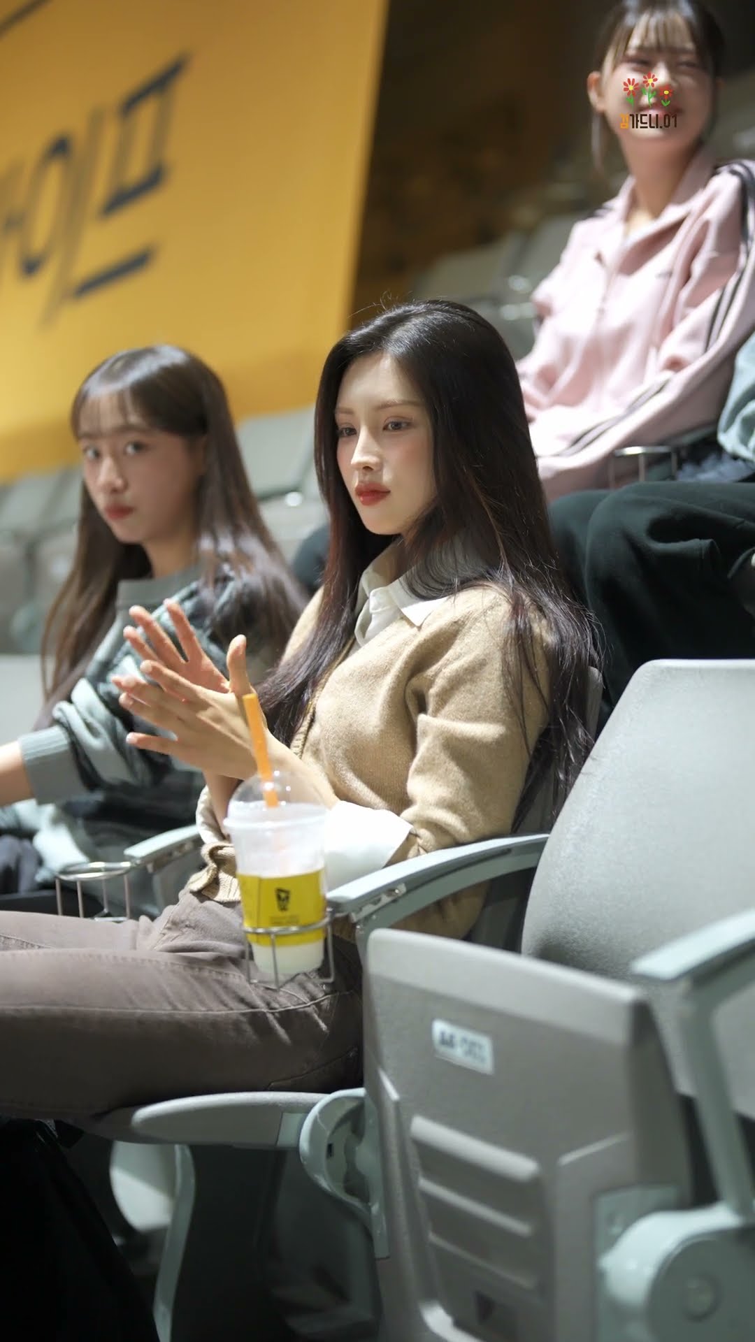 직관와서 화보 찍는 김정원 치어리더 #김정원 #김정원치어리더 #현대캐피탈스카이워커스