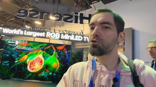 Turul Hisense la CES 2026: televizoare care se mișcă, proiector XR10 și platforma V Home OS