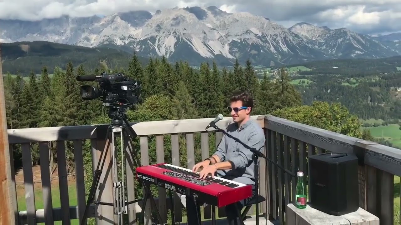 Here Comes The Sun Cover - Beatles / Thomas Casata