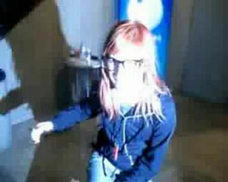 Hayley Williams soulja boy dance