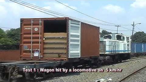 Flexitank rail impact test