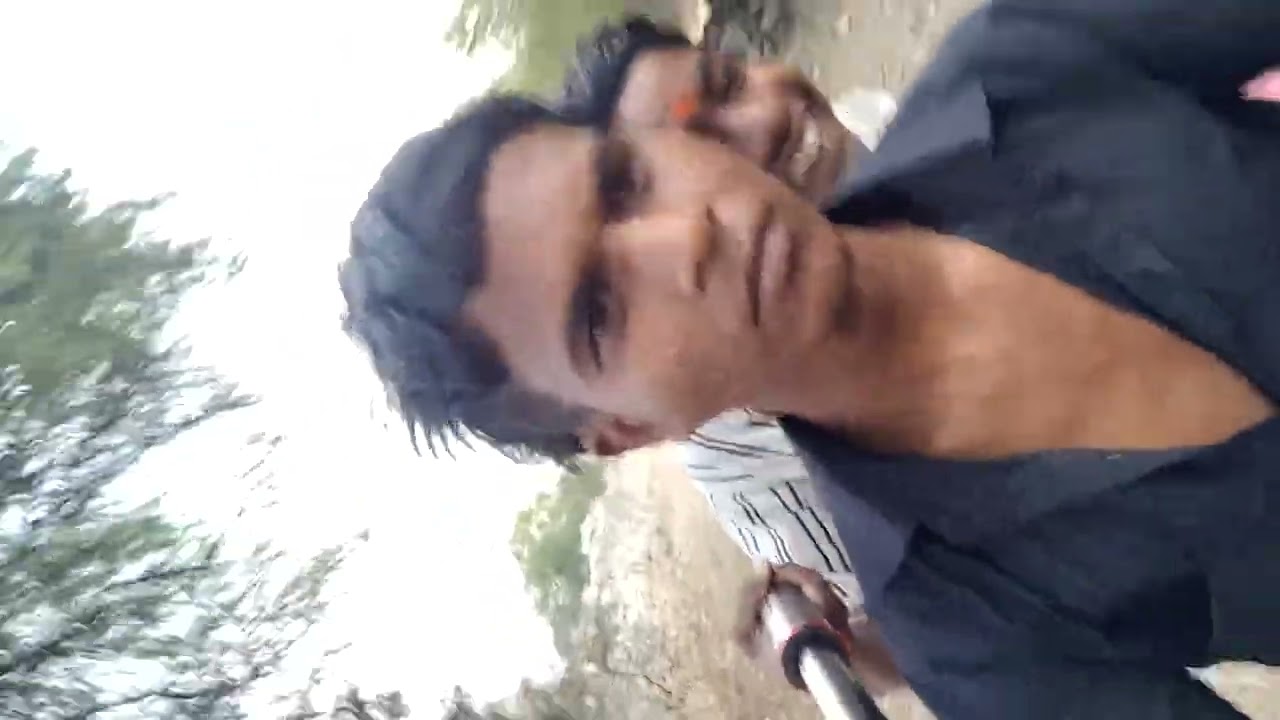 हम घूमने जा रहे हैं 