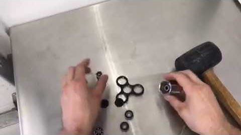 How to --- Hard To Take Apart a Fidget Spinner with Stuck Bearings Using Tools