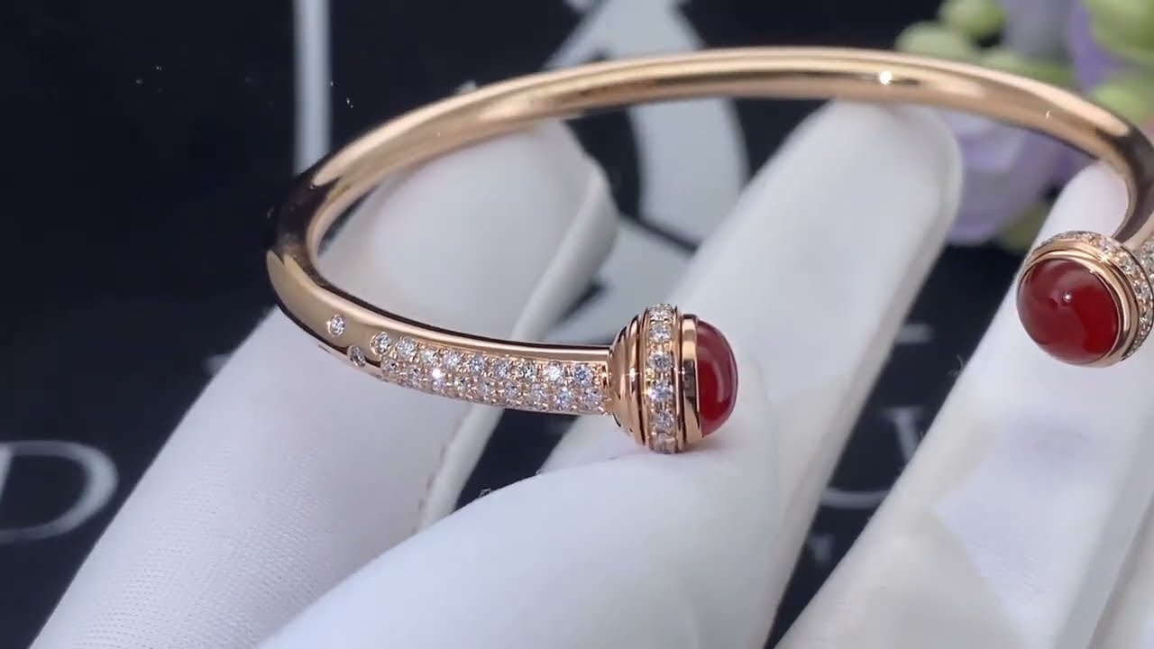 daikun jewelry piaget possession open bangle bracelet in 18k rose gold carnelian g36pe200