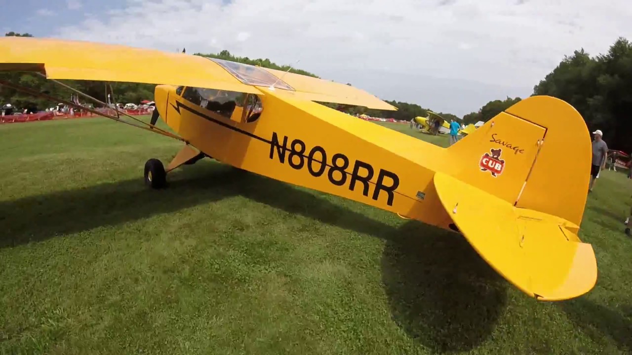 Piper Cub and other Classic Airplanes Grass Field Walk Through. Take