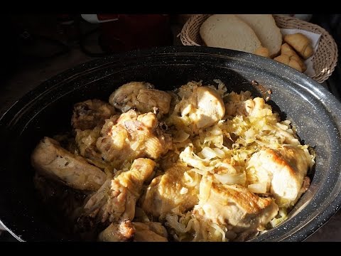 Видео рецепт Курица с квашеной капустой