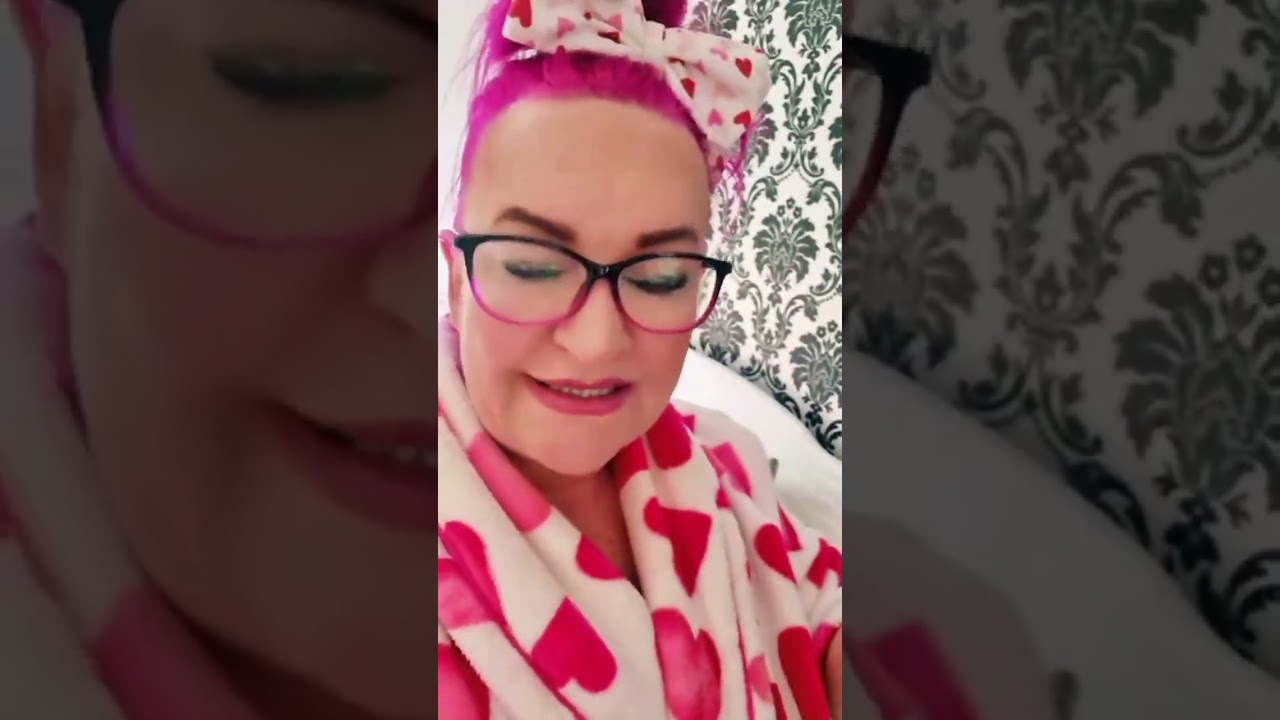 Who else loves Spanish cleaning products?????