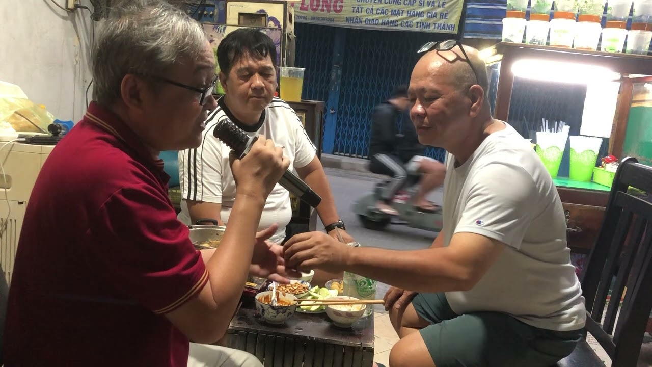 Chúng mình ba đứa 