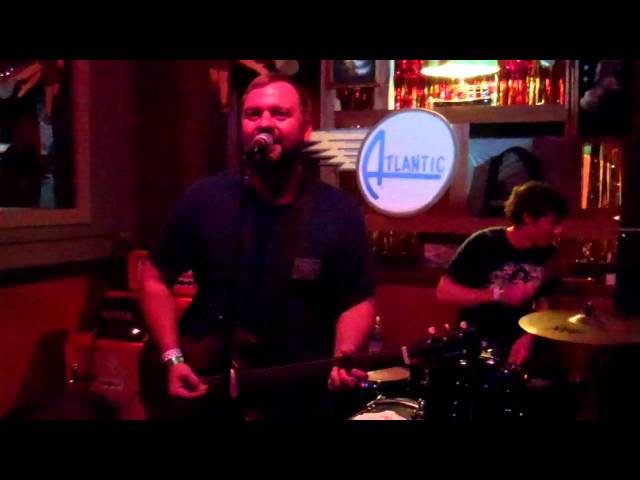 Ninja Gun - 8 Miles Out (live at The Fest 11, 10/27/2012)