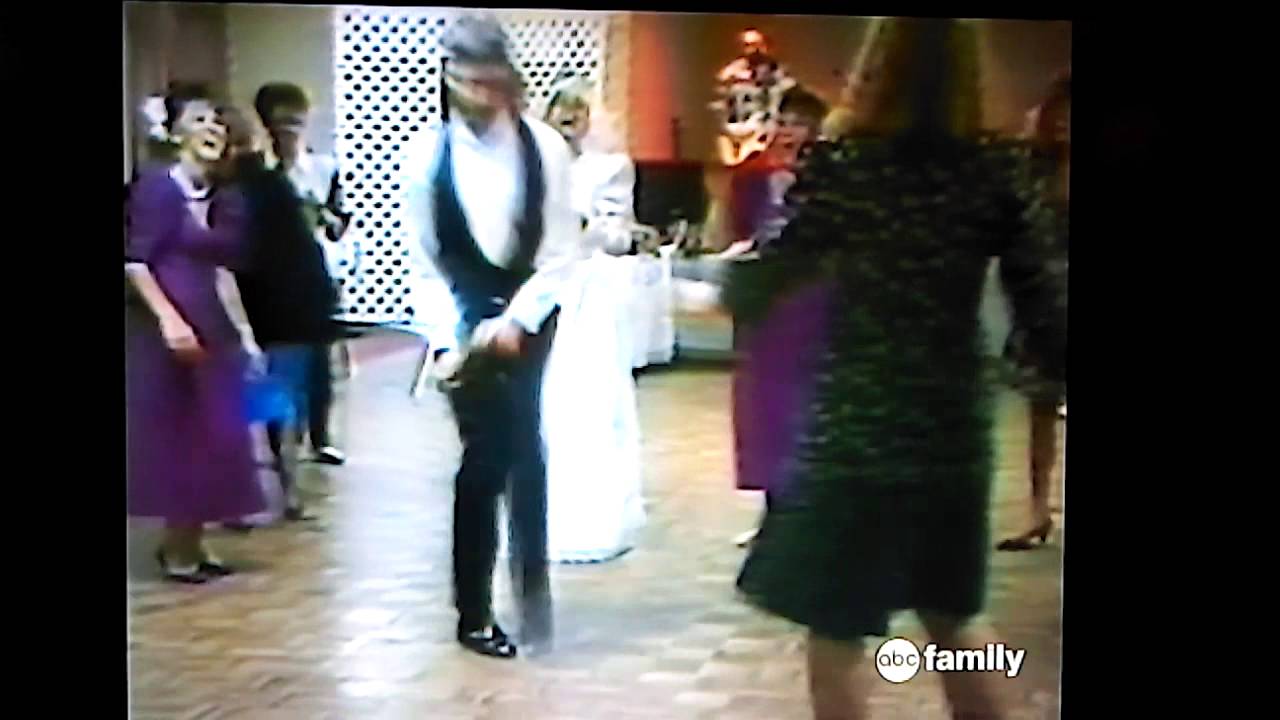 Scratch gettin down at his wedding!  Must see!!!