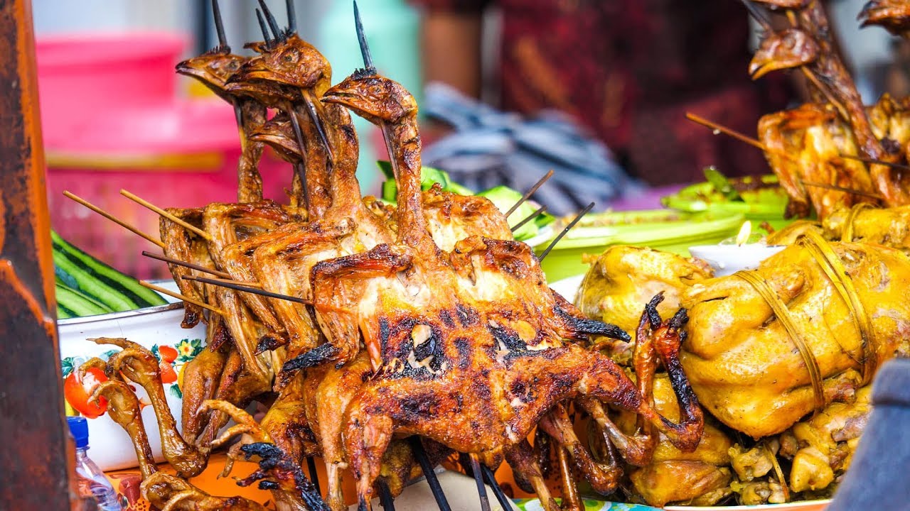 Indonesian Street Food at Gianyar Night Market in Bali - ALL FOOD FOR ONLY $5.07! | Mark Wiens