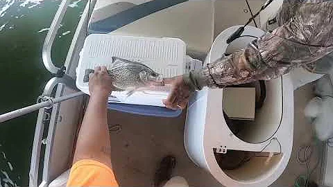 CRAPPIE FISHING ON LAKE NORMAN - deep water slabs