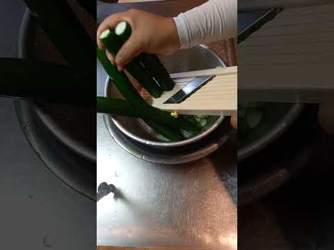 Slicing cucumber 🥒