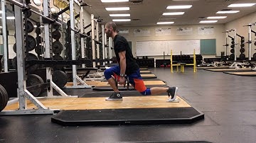 Towel-Slide Reverse Lunge
