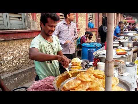 Best place to eat puri with chanadal at Kolkata street food stall - YouTube